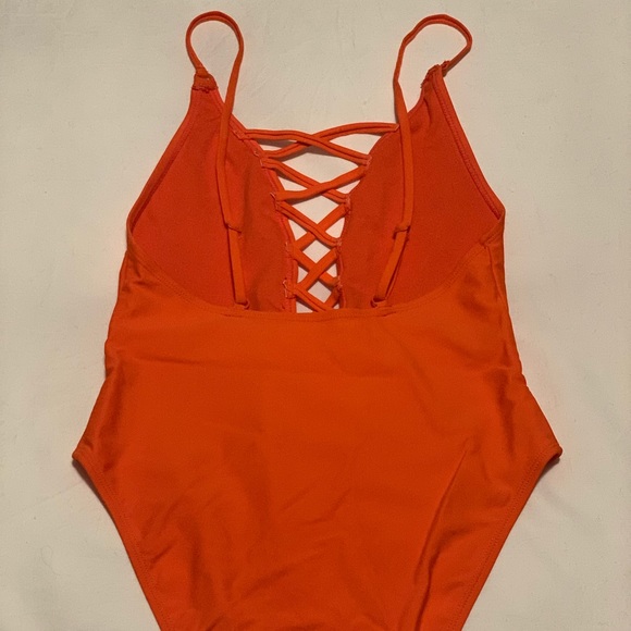 Betty Jade Lace-Up swimsuit - Picture 6 of 6